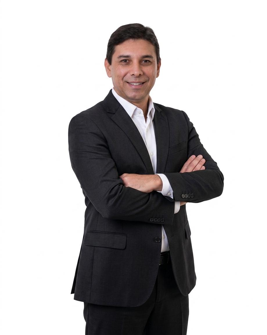 Junior, corretor imobiliário CRECI 7258/MA